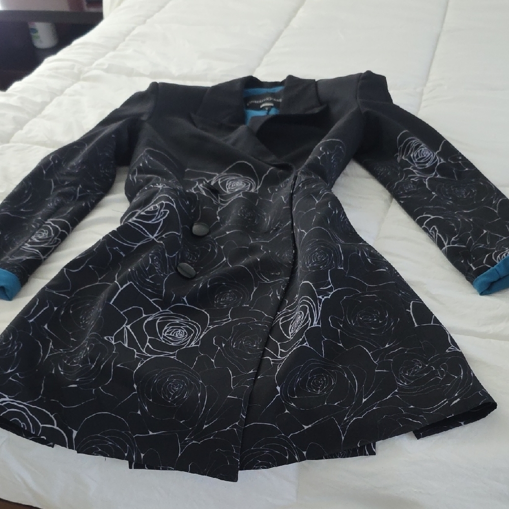 Kimberly Goldson Black, White and Blue Jacket Mid-Length, & Ankle Pants, 6